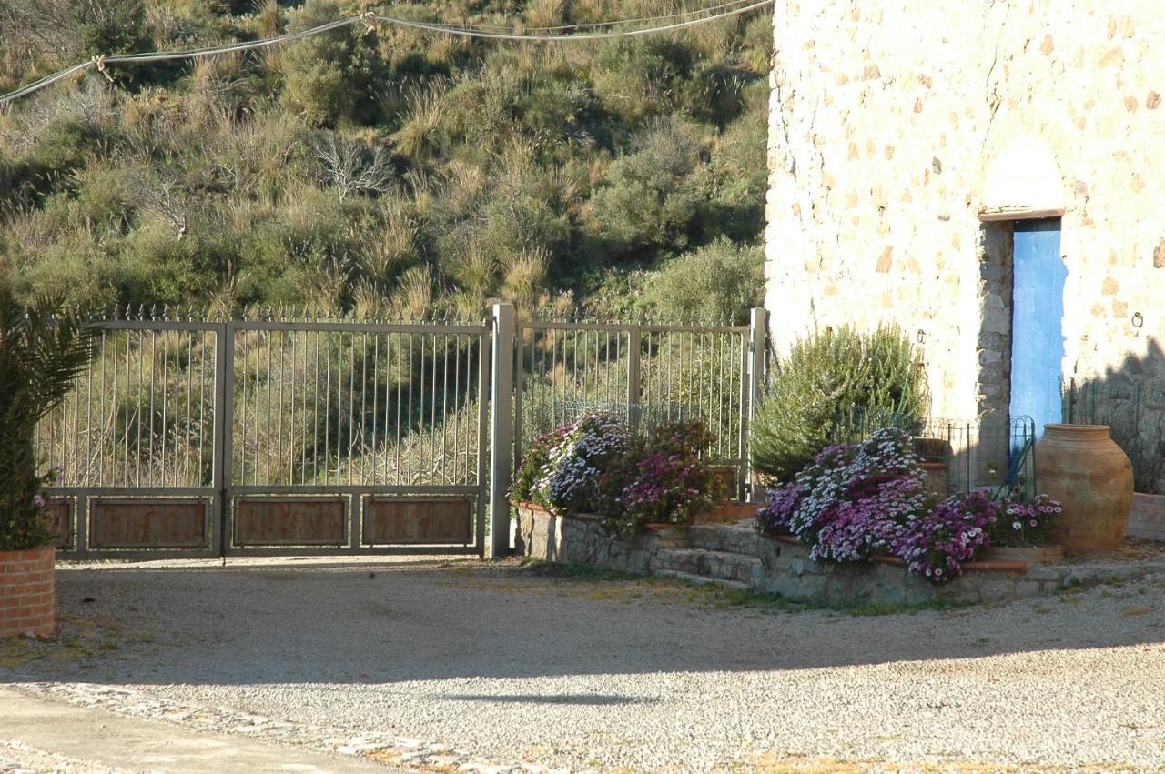 Вилла Il Vecchio Frantoio Scillato  Экстерьер фото